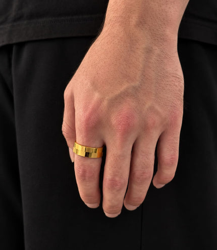 Checkers Ring | Gold