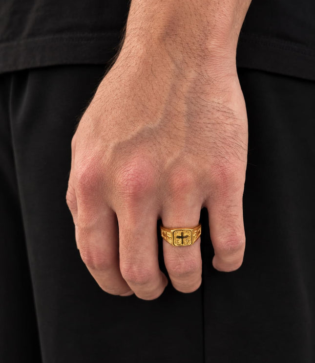 Christian Ring | Gold