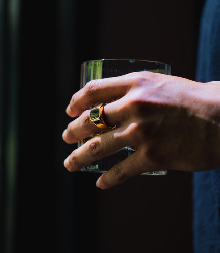 ONYX SIGNET RING | SILVER