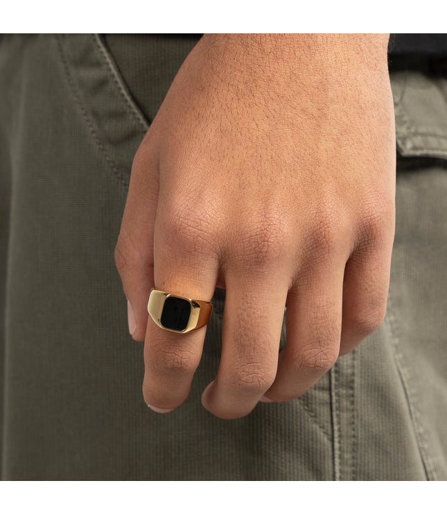 ONYX SIGNET RING | GOLD
