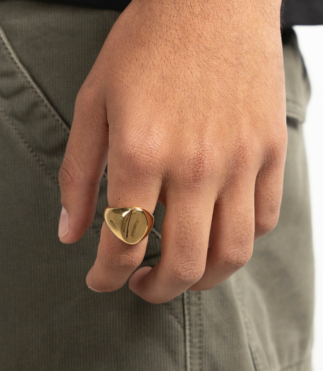 OVAL SIGNET RING | GOLD