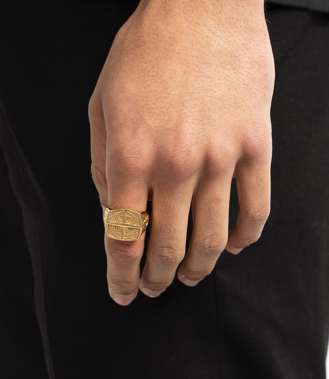 COMPASS RING | GOLD
