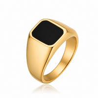 Onyx Signet Ring | Gold