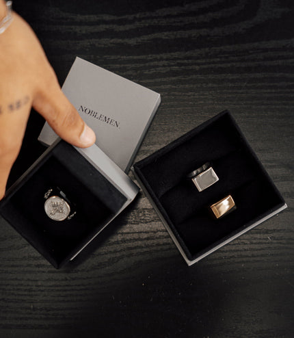 Signet Ring | Gold